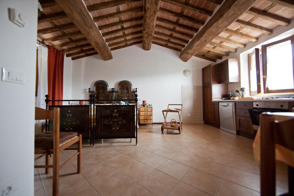 Hermitage Holidays Gallicano Habitación foto